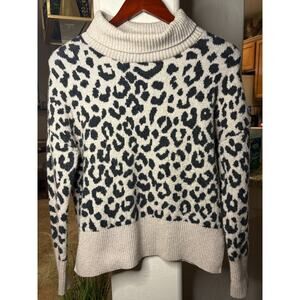 Yes Lola Cowl Neck Cheetah Sweater Pullover Size Small 4-8